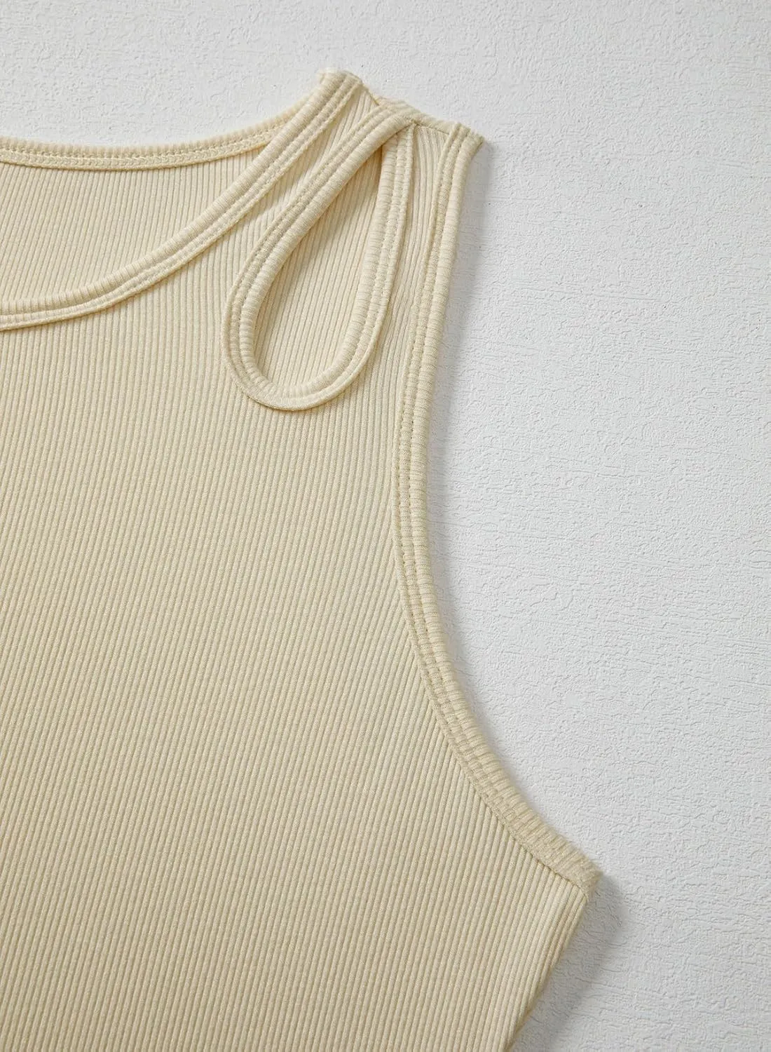 Sidefeel Womens Tank Tops 2025 Summer Sleeveless Crewneck Ribbed Knit Slim Fitted Casual Basic Tees Shirts