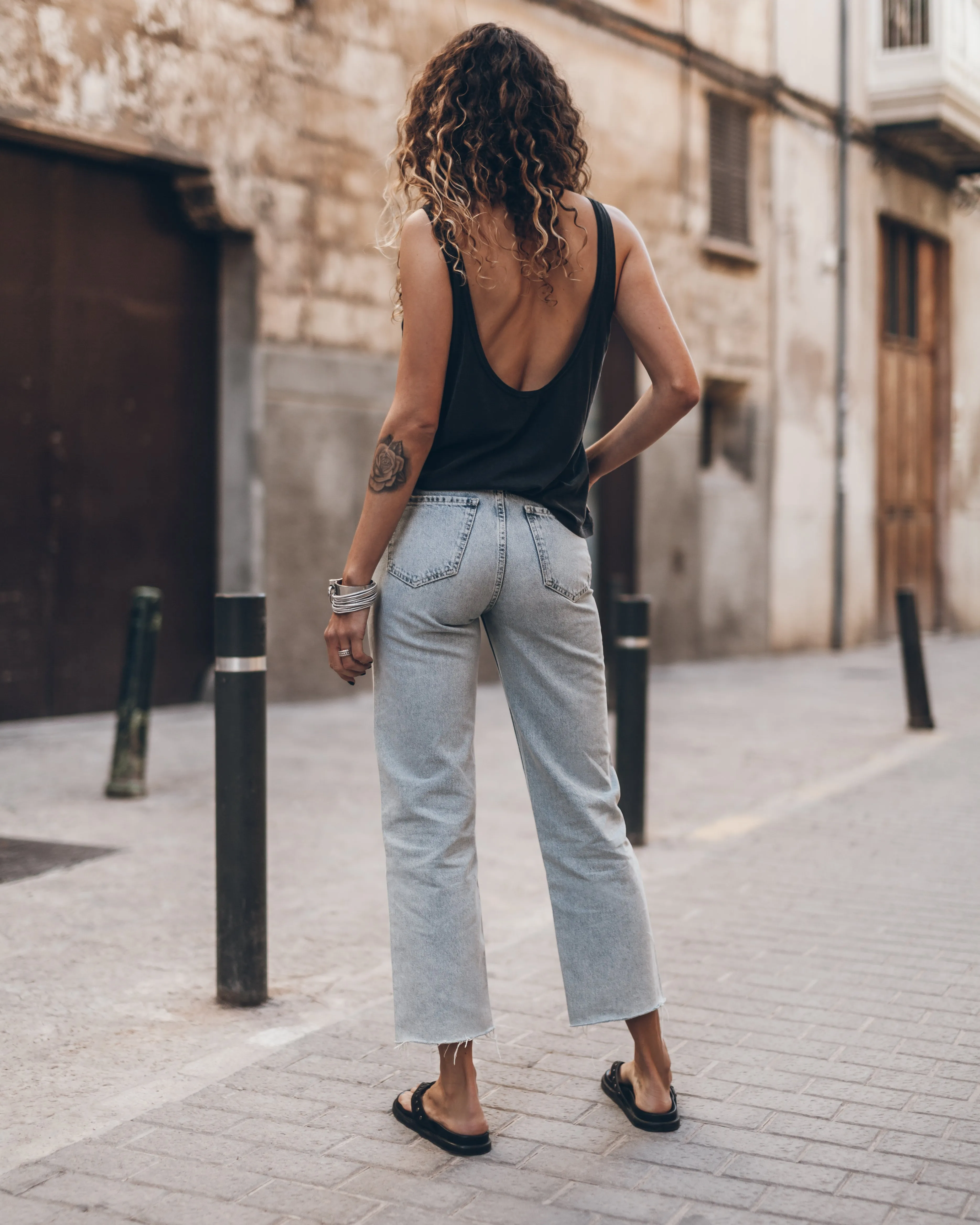The Blue Cropped Straight Jeans