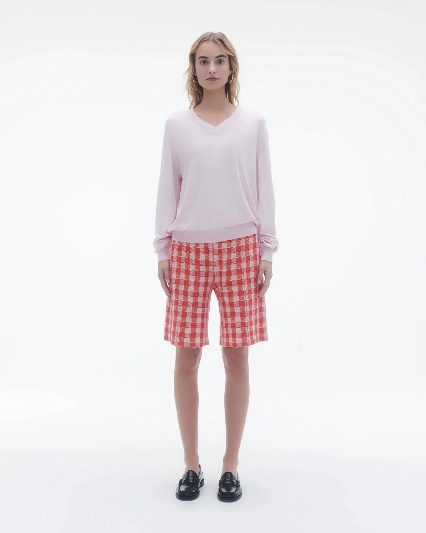 The V in Silk/Linen in Powder